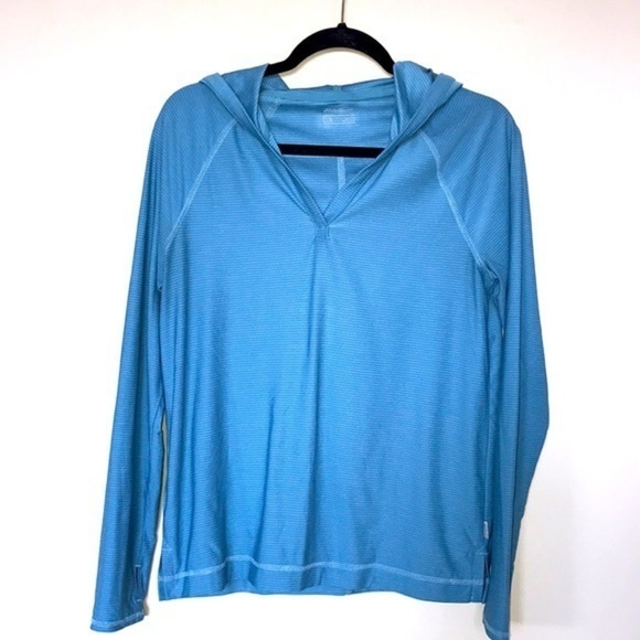 Eddie Bauer Tops - Women’s Eddie Bauer Blue Hooded Long Sleeve Shirt W/ Thumb Holes Size Small